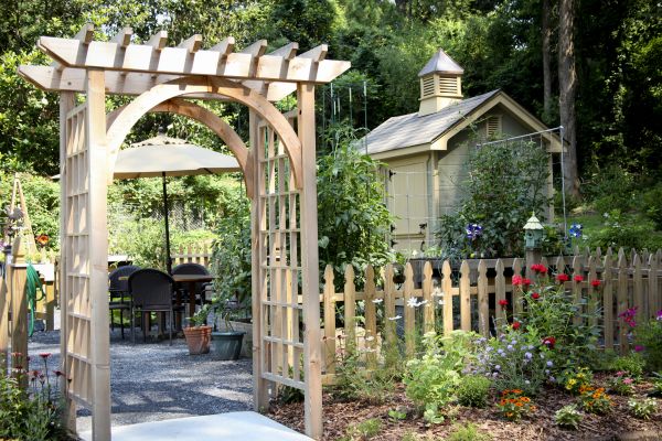Trellis Mounting in Falls Church